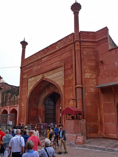 Taj Mahal
Porte d'accs au site.
Mots-clés: Asie;Inde;Uttar Pradesh;Agra;Taj Mahal