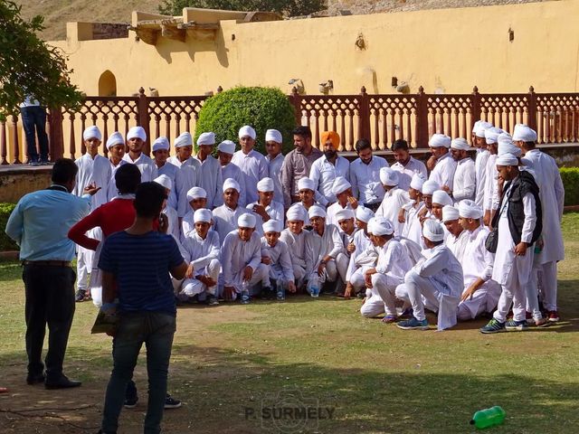 Photo de groupe
au pied du Fort d'Amber.
Mots-clés: Asie;Inde;Rajasthan