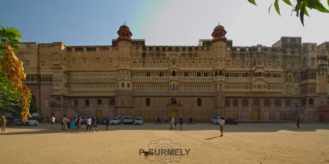 Fort Junagarh
Vue gnrale du palais.
Mots-clés: Asie;Inde;Rajasthan;Bikaner;fort