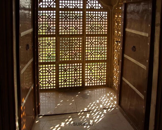 Fort Junagarh
Moucharabier vu de l'intrieur.
Mots-clés: Asie;Inde;Rajasthan;Bikaner;fort