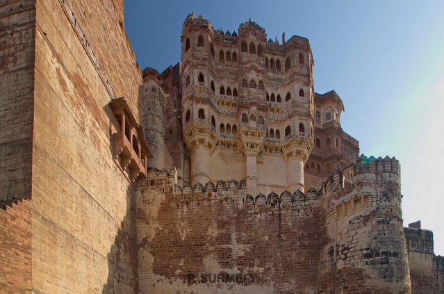 Fort Mehrangahr
forteresse du clan Rthor.
Mots-clés: Asie;Inde;Rajasthan;Jodhpur;fort