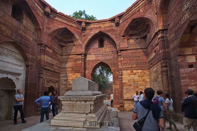 Q�tb Min�r
Mausol�e.
Keywords: Asie;Inde;Uttar Pradesh;Delhi