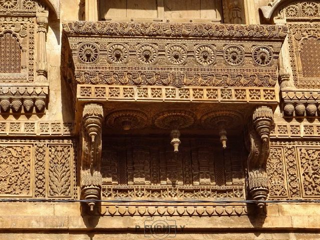 Dtail d'un balcon
Mots-clés: Asie;Inde;Rajasthan;Jaisalmer