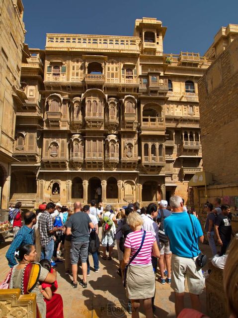 Grand haveli dans la ville basse
Mots-clés: Asie;Inde;Rajasthan;Jaisalmer