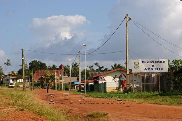 Apatou
Mots-clés: Guyane;Amrique;Apatou