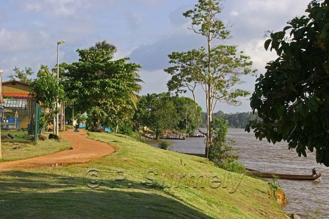 Apatou
Mots-clés: Guyane;Amrique;Apatou