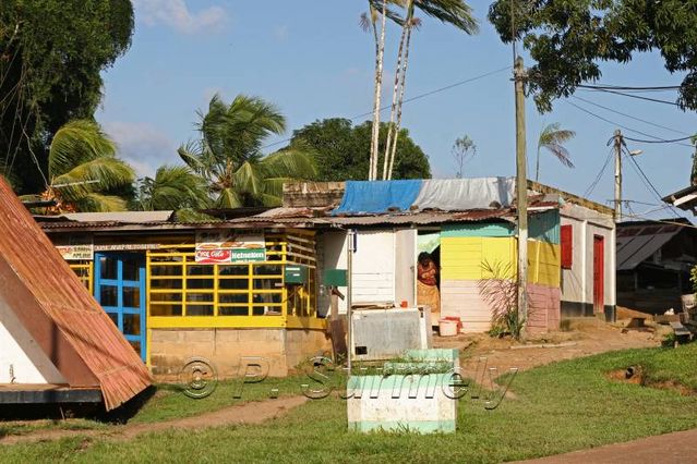 Apatou
Mots-clés: Guyane;Amrique;Apatou