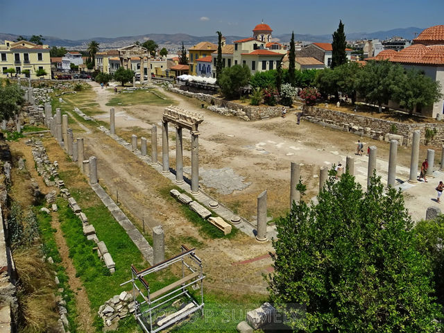 Athnes
L'Agora romaine.
Mots-clés: Europe:Grce:Attique;Athnes