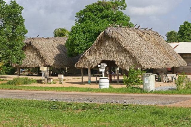 Carbet
Mots-clés: Guyane;Amrique;Awala-Yalimapo;amrindien