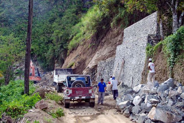 Bangaan
Travaux sur la route
Mots-clés: Asie;Philippines;Luzon;Bangaan