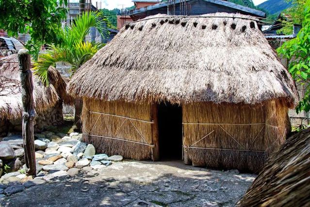 Bontoc
Maison traditionnelle
Keywords: Asie;Philippines;Luzon;Bontoc