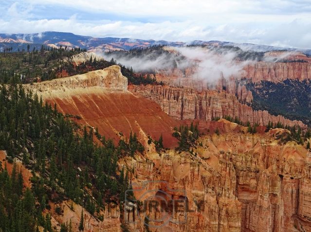 Bryce Canyon National Park
Mots-clés: Amérique;Amérique du Nord;Etats-Unis;USA;Utah;Bryce Canyon National Park;parc national