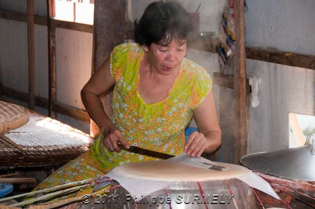 Prparation des galettes de riz
Mots-clés: Asie;Vietnam;Mkong;Caibe