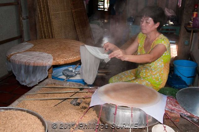 Prparation des galettes de riz
Mots-clés: Asie;Vietnam;Mkong;Caibe