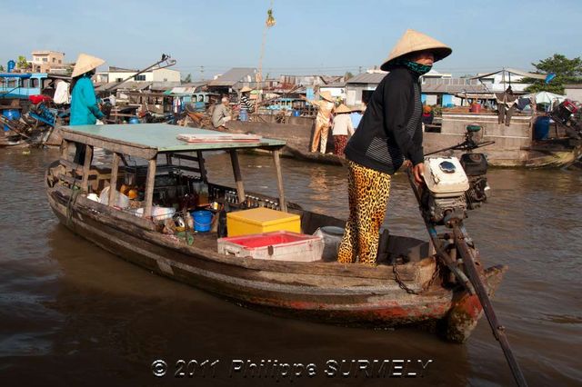 Au march flottant
Mots-clés: Asie;Vietnam;Cantho;Mkong;march