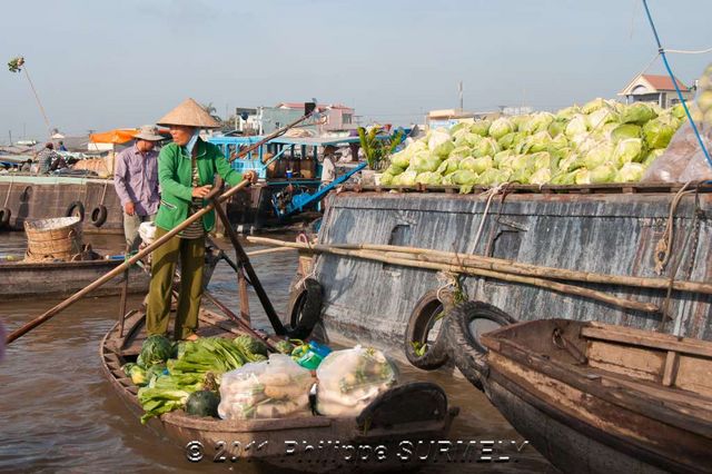 Au march flottant
Mots-clés: Asie;Vietnam;Cantho;Mkong;march