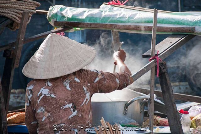 Cuisine flottante
Mots-clés: Asie;Vietnam;Cantho;Mkong;march