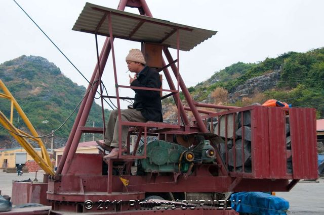 Grutier au port
Mots-clés: Asie;Vietnam;Halong;Catba