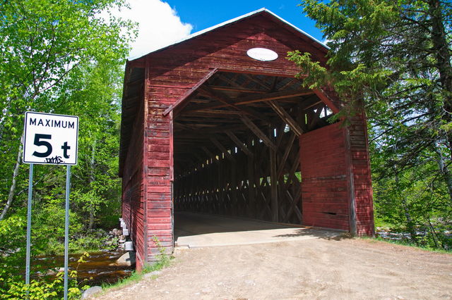 Saint Placide
Le pont couvert (le seul restant dans la rgion)
Mots-clés: Amrique;Canada;Qubec;Charlevoix