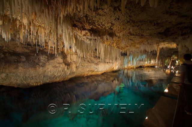 Fantasy Cave
Mots-clés: Amrique du Nord;Bermudes;grotte