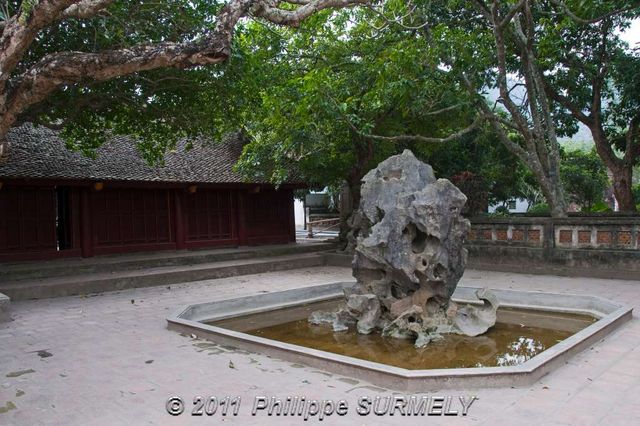 Temple Den Vua Dinh
Mots-clés: Asie;Vietnam;Den Vua Dinh;glise