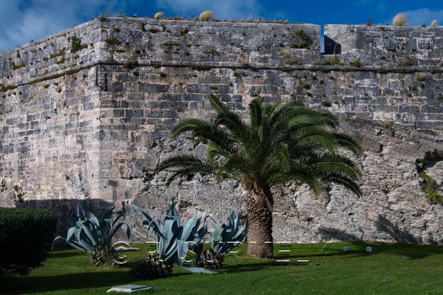 Royal Dockyard
Mots-clés: Amrique du Nord;Bermudes;Royal Dockyard