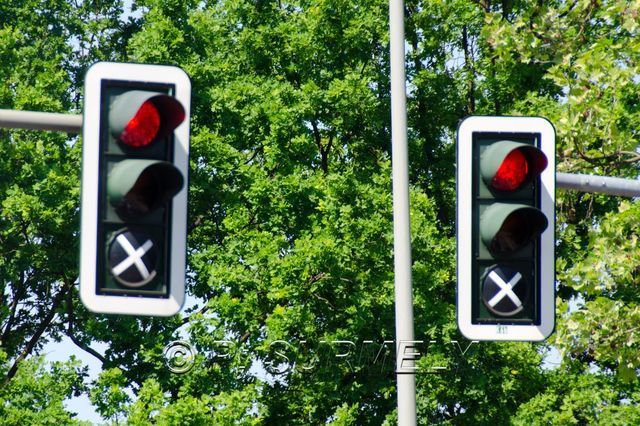 Feu routier
Ceux-là ne passeront jamais au vert!
Mots-clés: Europe;Allemagne;Hambourg