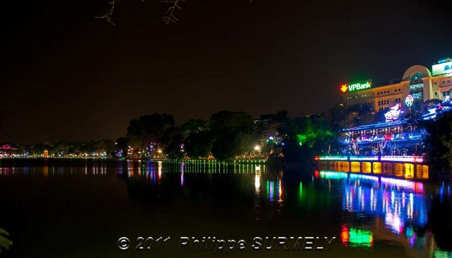 Au bord du lac Hoan Kiem
Mots-clés: Asie;Vietnam;Hanoi;