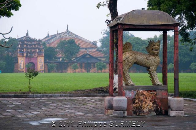 Dans la Cit Impriale
Mots-clés: Asie;Vietnam;Hue