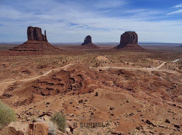 Monument Valley
Mots-clés: Amérique;Etats-Unis;USA;Arizona;Monument Valley;parc