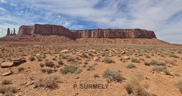 Monument Valley
Mots-clés: Amérique;Etats-Unis;USA;Arizona;Monument Valley;parc