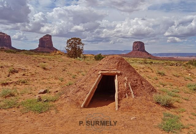 Monument Valley
Mots-clés: Amérique;Etats-Unis;USA;Arizona;Monument Valley;parc