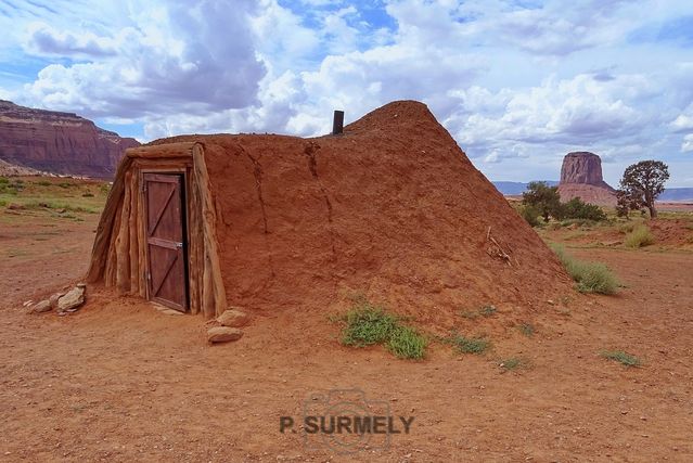 Monument Valley
Mots-clés: Amérique;Etats-Unis;USA;Arizona;Monument Valley;parc