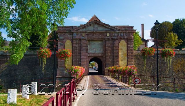 Neuf-Brisach
Fortifications classes au Patrimoine Mondial de l'UNESCO
Mots-clés: Europe;France;Alsace;Neuf-Brisach