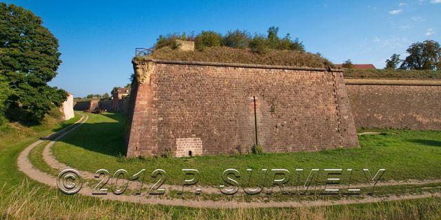 Neuf-Brisach
Fortifications classes au Patrimoine Mondial de l'UNESCO
Mots-clés: Europe;France;Alsace;Neuf-Brisach