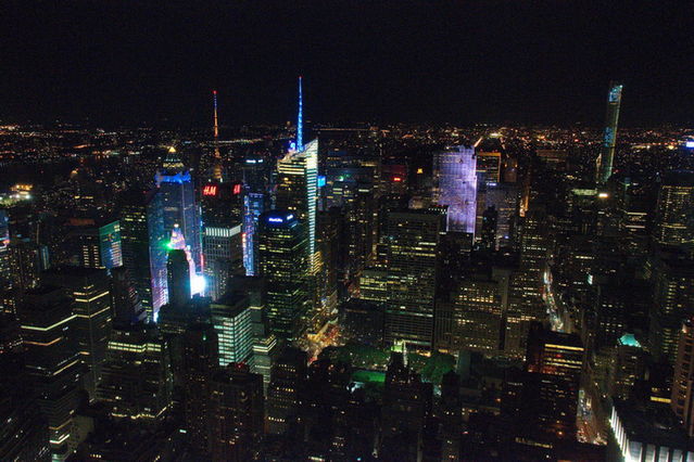 Manhattan
Vue nocturme depuis l'Empire State Building
Mots-clés: Amrique du Nord, Etats-Unis, New York