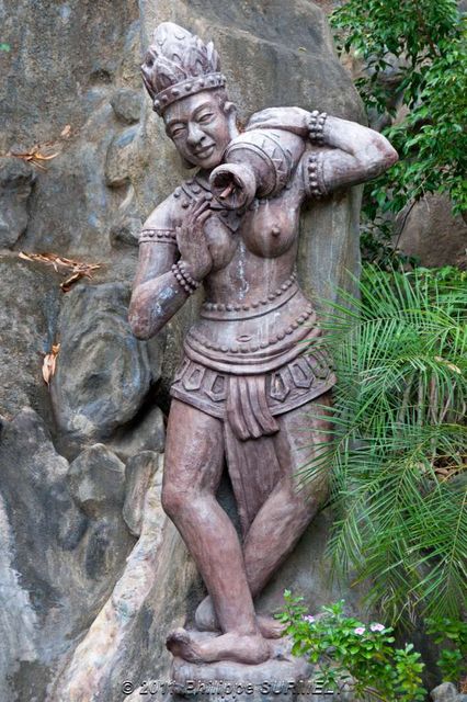 Statue
Mots-clés: Asie;Vietnam;NhaTrang;sculpture