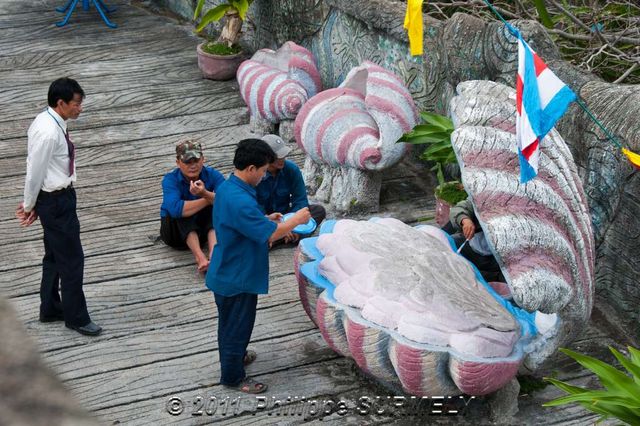 Ouvriers  l'Aquarium
Mots-clés: Asie;Vietnam;NhaTrang
