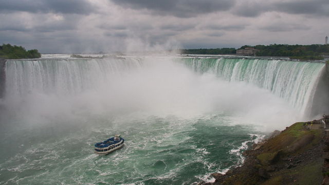 Niagara Falls
Le Fer  Cheval
Mots-clés: Amrique;Canada;Niagara Falls;cours d'eau;chute