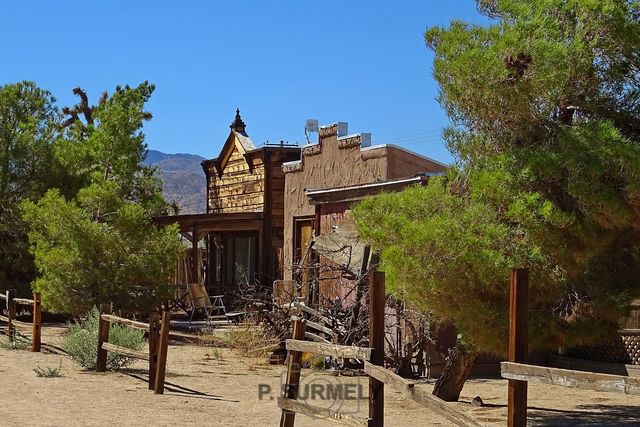 Pioneertown
Mots-clés: Amérique;Amérique du Nord;Etats-Unis;USA;Californie;Pioneertown;cinema