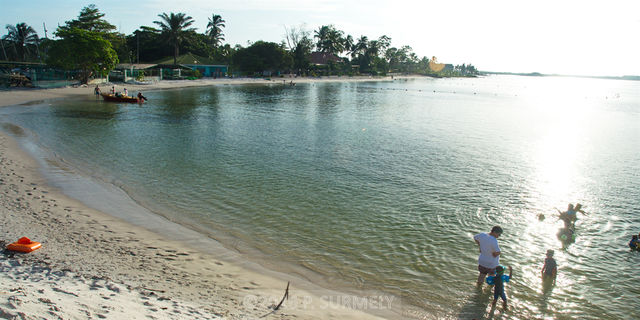 Port Gentil plage Sogara
Mots-clés: Afrique;Gabon;Port-Gentil