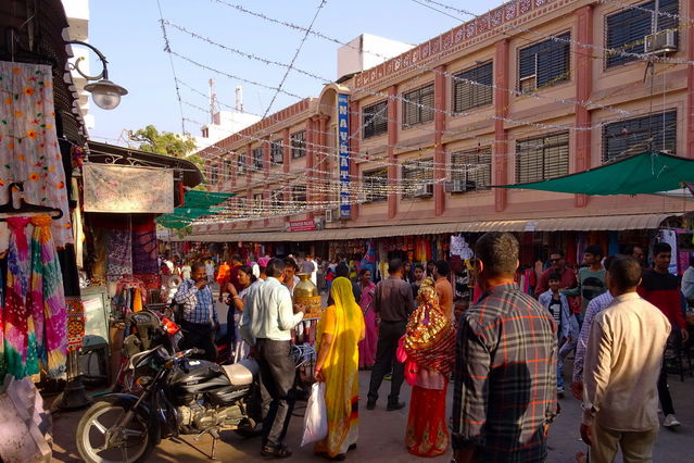 Dans les rues de Pushkar
Keywords: Asie;Inde;Rajasthan;Pushkar