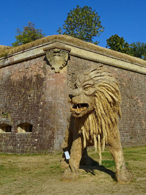 Le lion
Mots-clés: Alsace:Neuf-Brisach;exposition;art