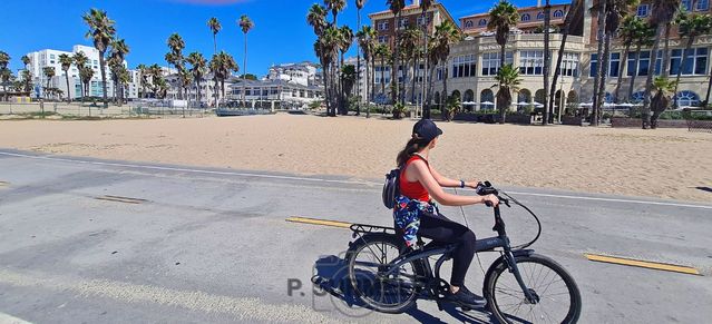 Santa Monica
Mots-clés: Amérique;Amérique du Nord;Etats-Unis;USA;Californie;Pacifique;Santa Monica