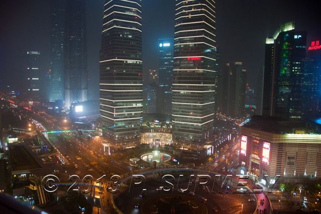 Shanghai
Vue nocturne sur Pudong depuis la Tour de Tlvision
Mots-clés: Asie;Chine;Shanghai