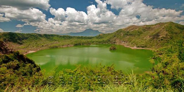 Lac Taal
Crater Lake
Keywords: Asie;Philippines;Tagaytay;Talisay;Lac Taal;lac;volcan