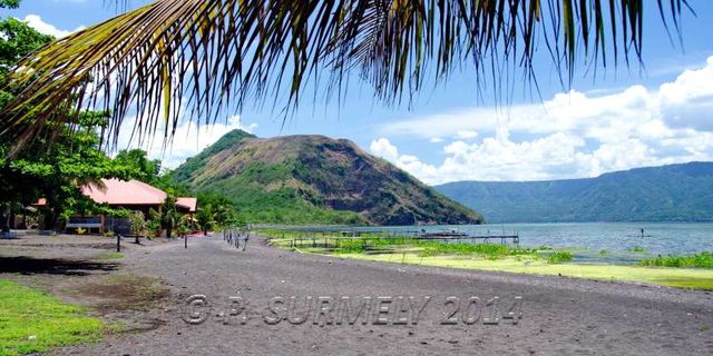 Lac Taal
Sur l'ile, au bord du lac
Mots-clés: Asie;Philippines;Tagaytay;Talisay;Lac Taal;lac