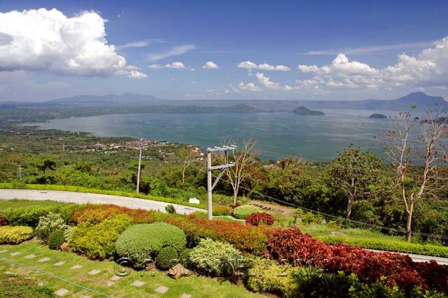 Lac Taal
Vue depuis Tagaytay
Keywords: Asie;Philippines;Tagaytay;Talisay;Lac Taal;lac