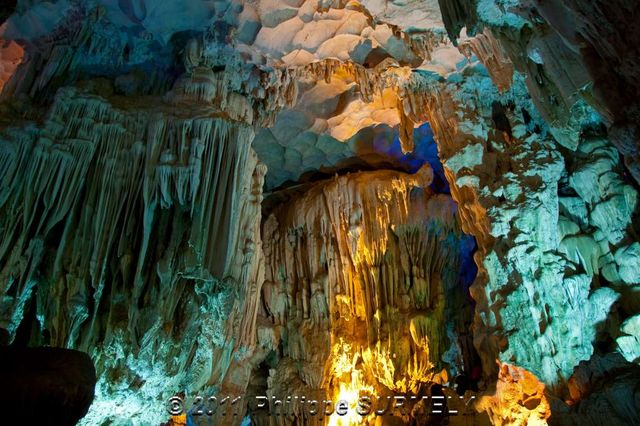 Tien Cung Cave
Mots-clés: Asie;Vietnam;Halong;grotte;Unesco