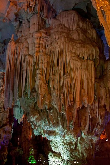 Tien Cung Cave
Mots-clés: Asie;Vietnam;Halong;grotte;Unesco